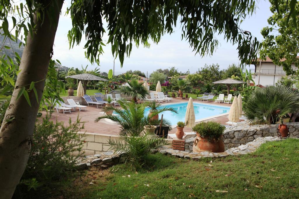 Residence Heaven Ricadi Exterior foto